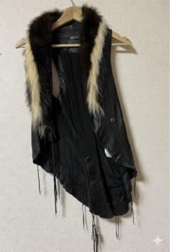 Catorce レザーアシンメトリーベスト - メルカリ