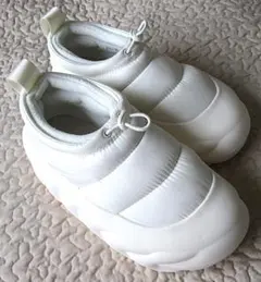 2026年最新】crocs オーバーパフショーティーの人気アイテム - メルカリ