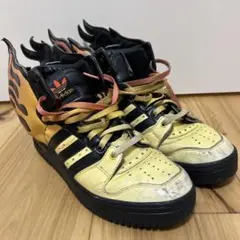 2026年最新】adidas ジェレミースコットの人気アイテム - メルカリ