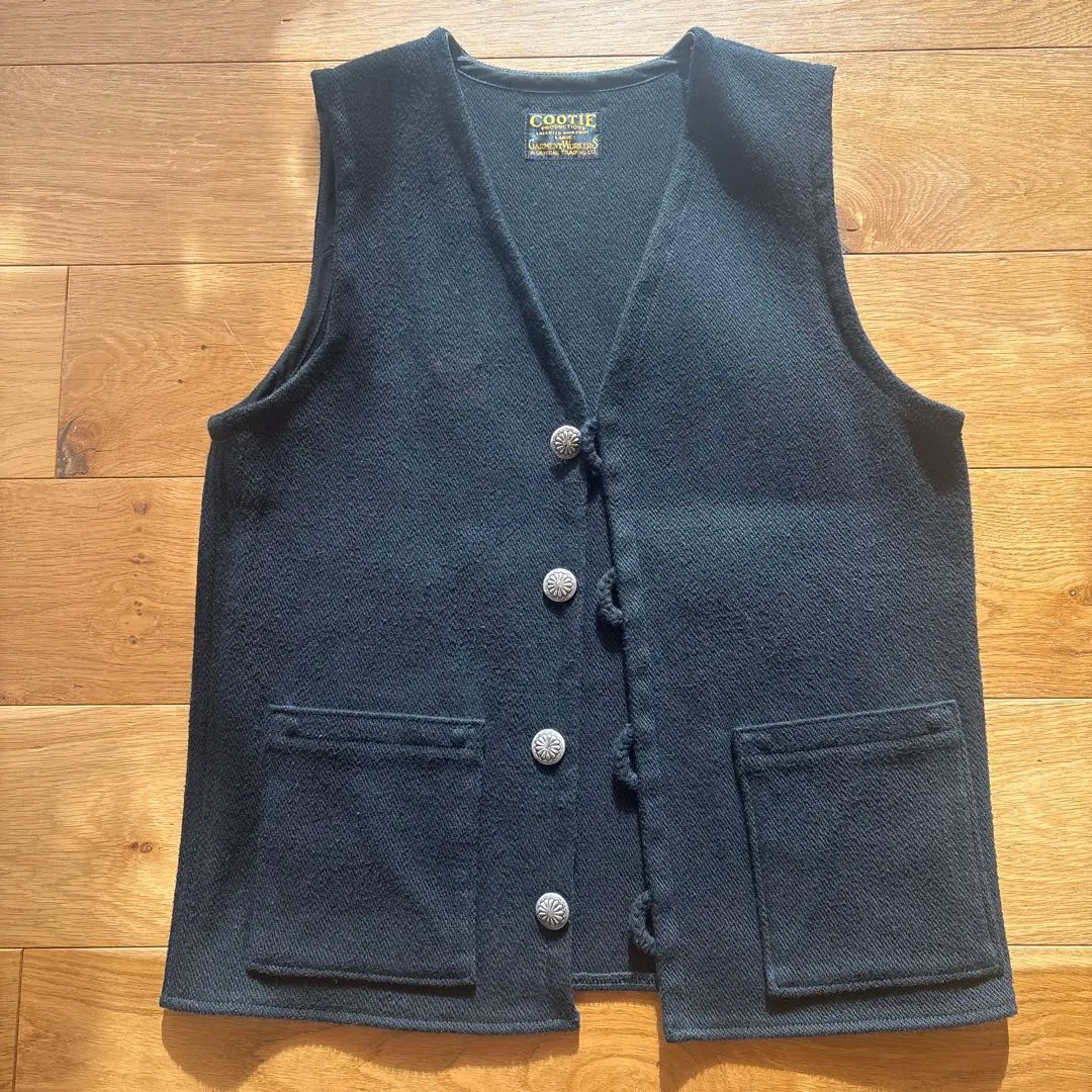 2026年最新】cootie レザー ベストの人気アイテム - メルカリ