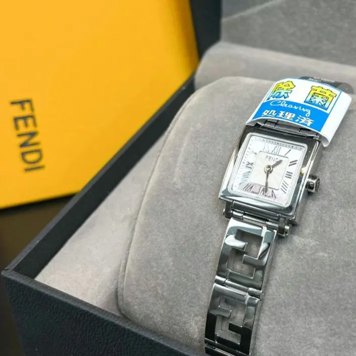2026年最新】FENDI フェンディ クアドロの人気アイテム - メルカリ