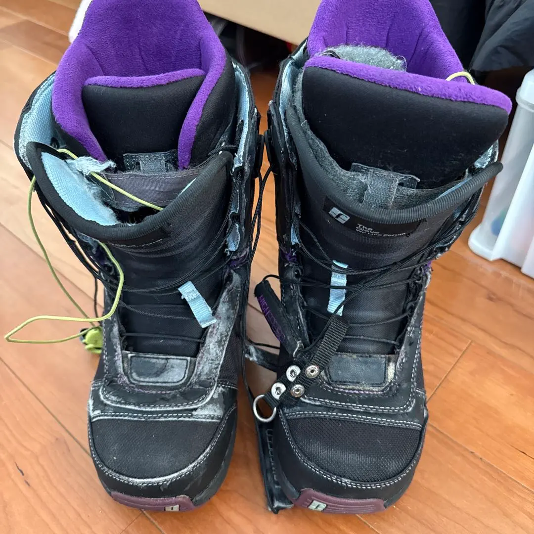 2026年最新】forum スノボ ブーツの人気アイテム - メルカリ