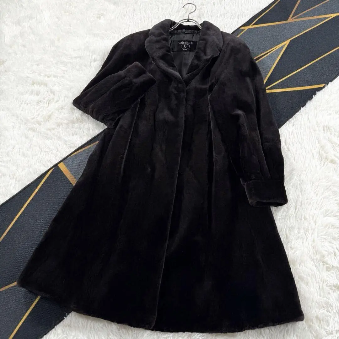 2026年最新】VALENTINO ファー種類：リアルファー 毛皮・ファーコート