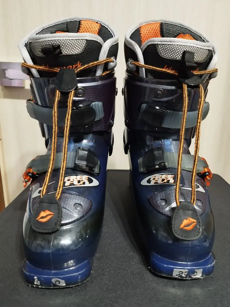 2026年最新】Kissmark スキーブーツの人気アイテム - メルカリ