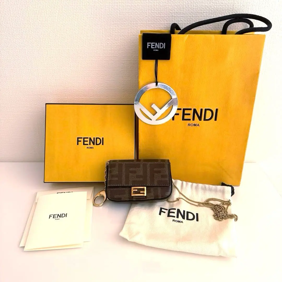 2026年最新】FENDIナノバケットの人気アイテム - メルカリ