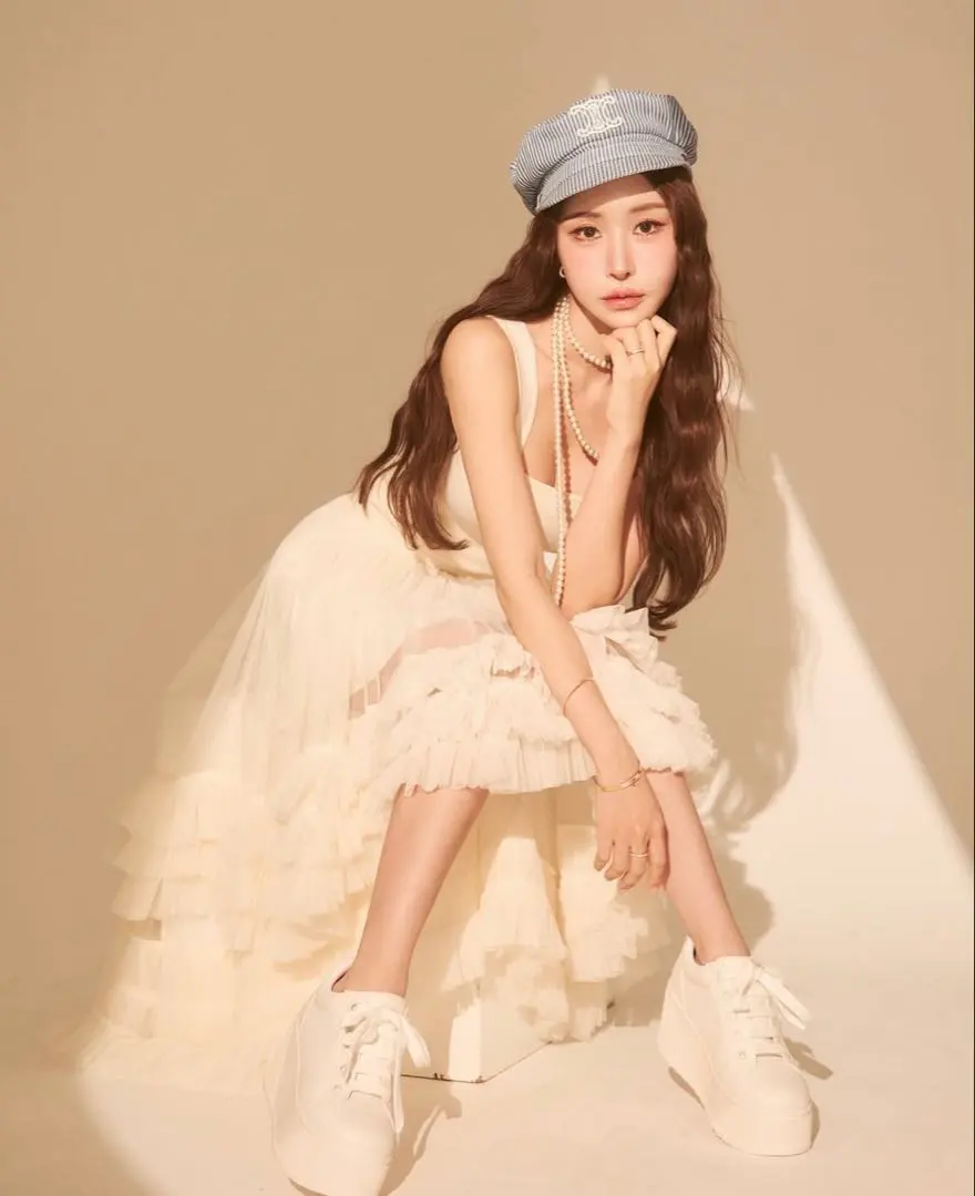 2026年最新】鈴木亜美 スニーカー sの人気アイテム - メルカリ