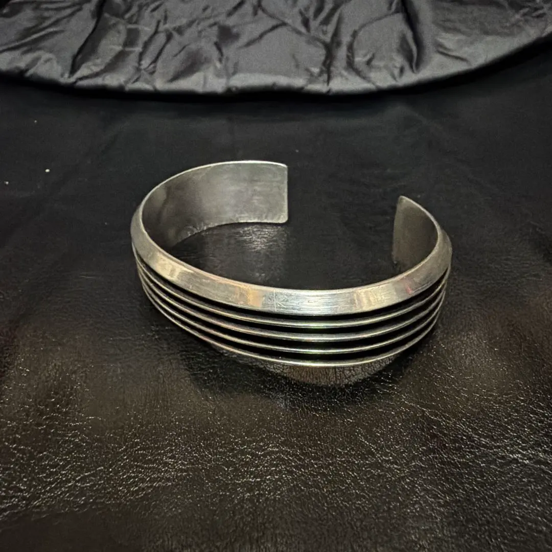 2026年最新】tom hawk バングルの人気アイテム - メルカリ