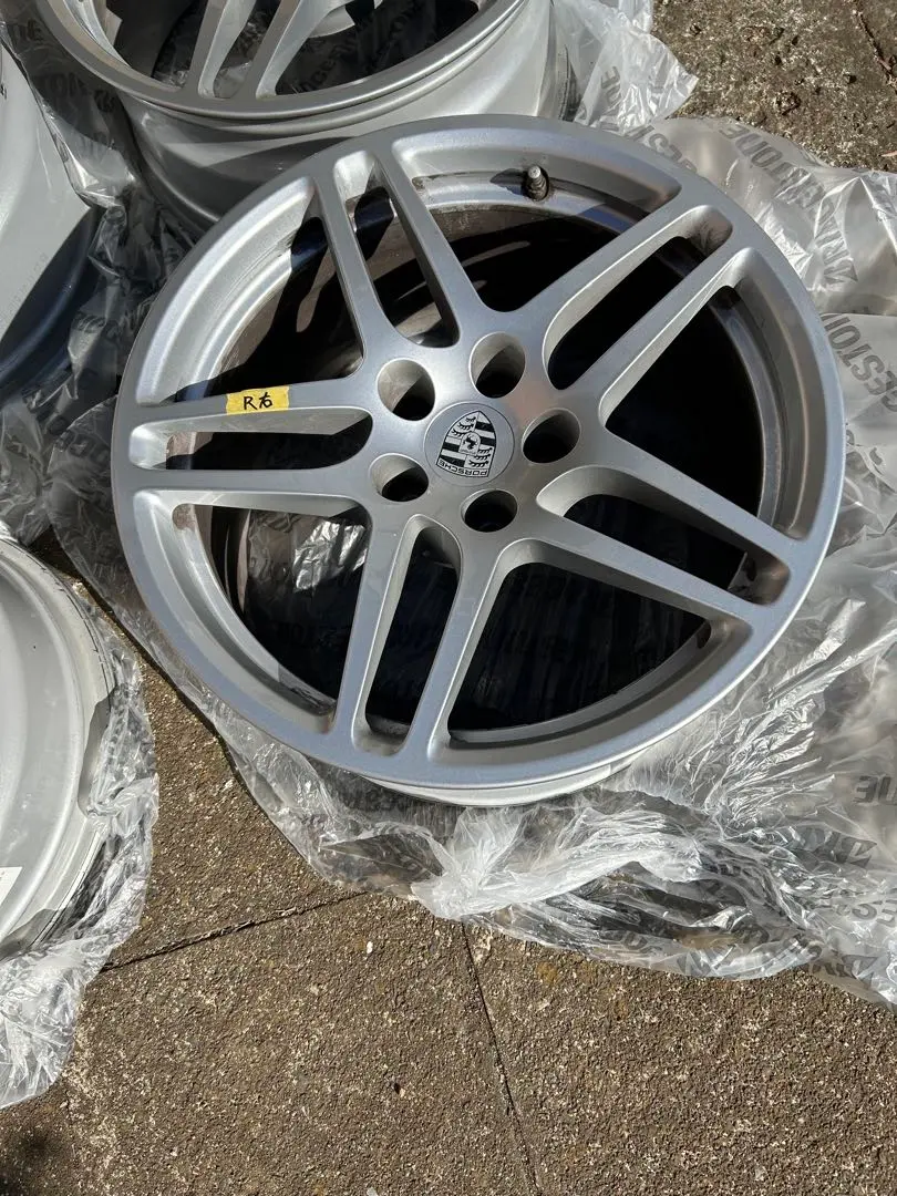 2026年最新】マカン ホイール 19インチの人気アイテム - メルカリ