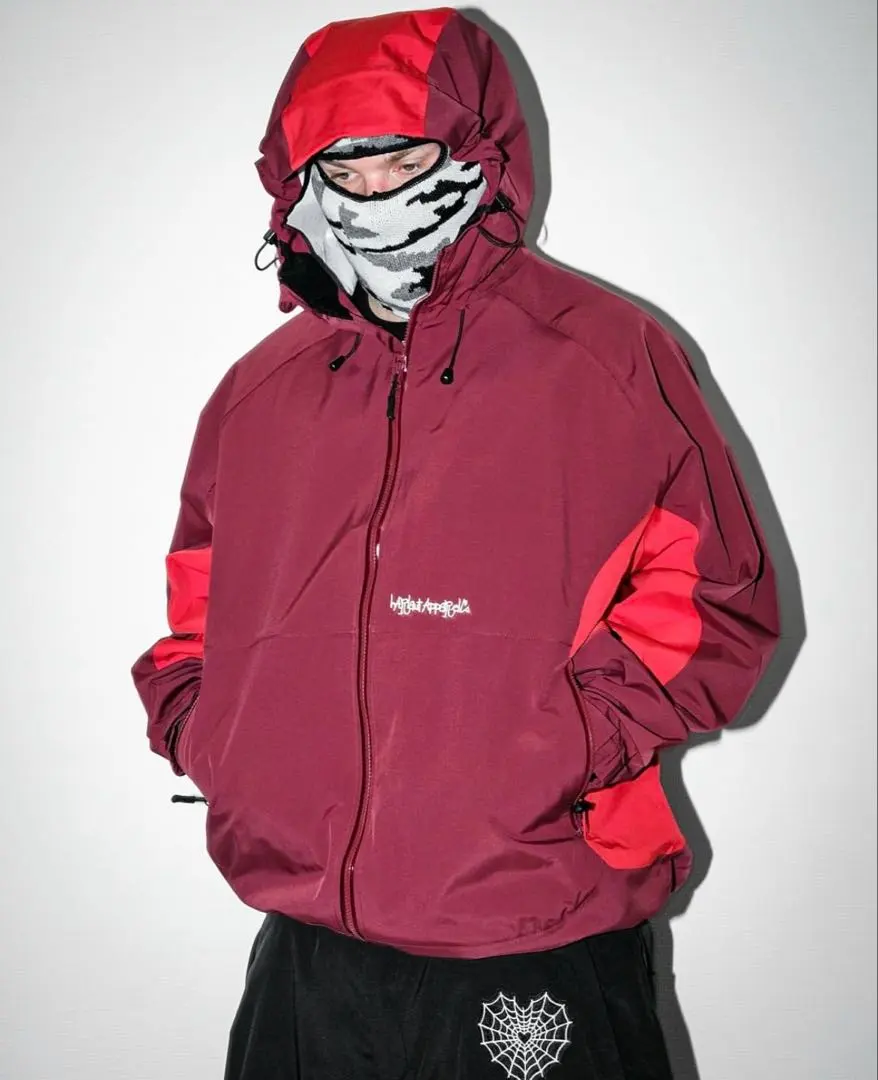 m64529383252_1.jpg?1764595104