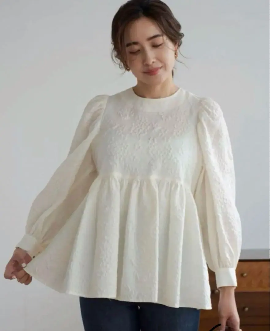 2026年最新】ohga フルーツブラウスの人気アイテム - メルカリ