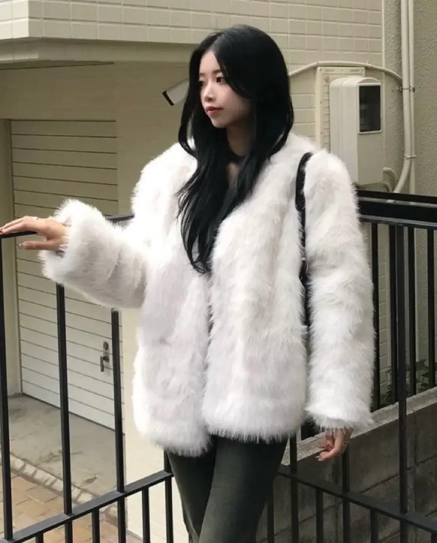 2026年最新】Emmy ボリュームファータッチコートの人気アイテム - メルカリ