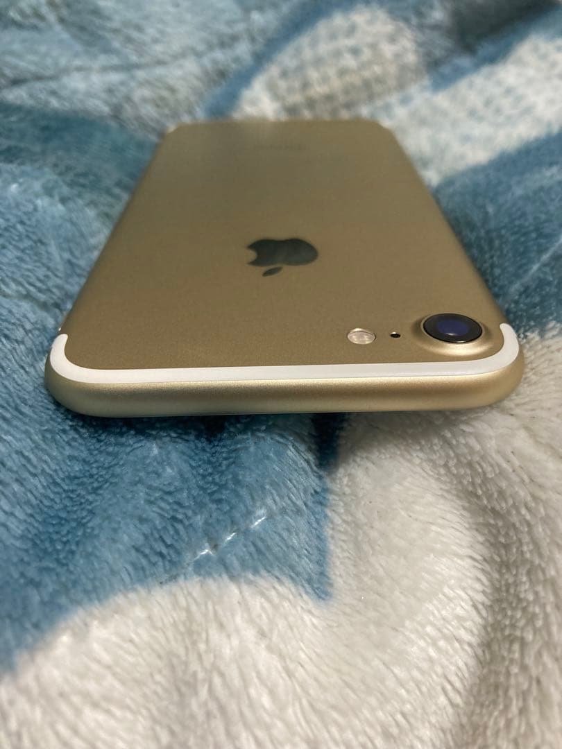 純正バッテリー100% Apple iPhone7ゴールド 本体 32GB - メルカリ