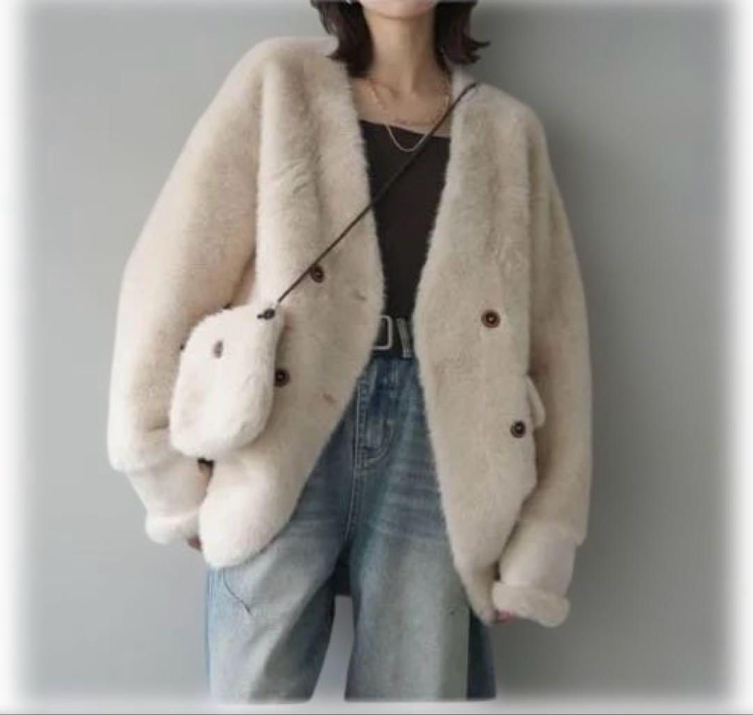 Lumier リュミエ同型　バック付きエコファーコート アイボリー Lumier リュミエ同型 バック付きエコファーコート アイボリー - メルカリ