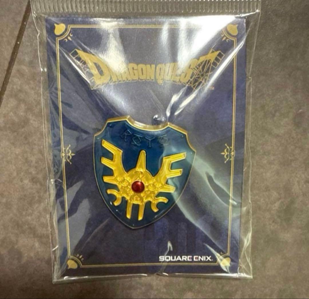 ドラゴンクエスト ドラクエ ピンズ ロトの盾 - メルカリ