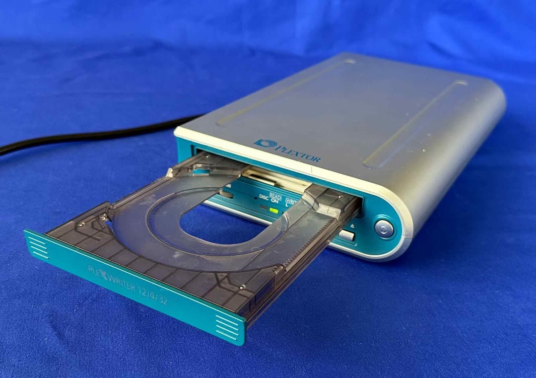Plextor PX-W124TSe 外付けSCSI CD-RWドライブ - メルカリ