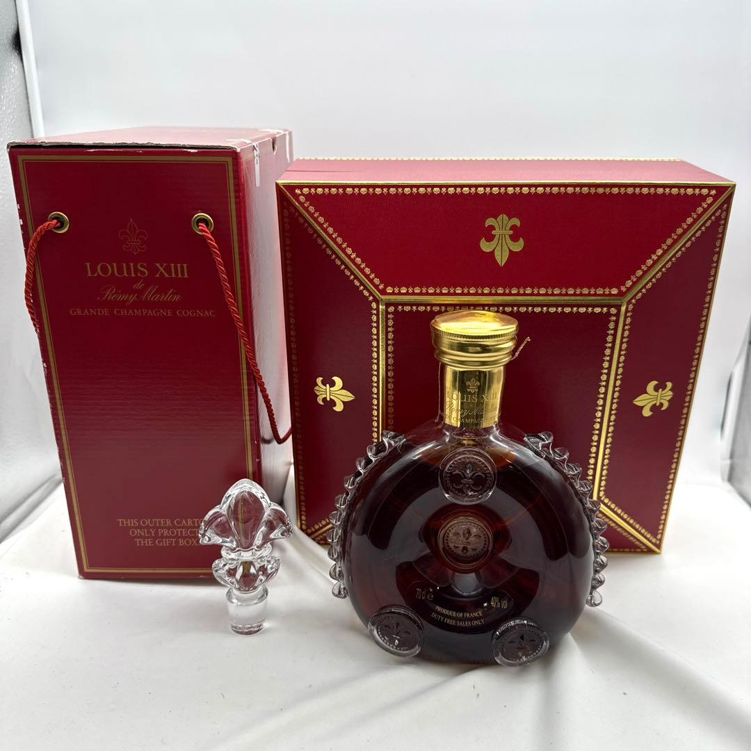 レミーマルタン　ルイ13世　金キャップ　四角形箱　グランドシャンパーニュ　古酒 REMY MARTIN レミーマルタン ルイ13世 金キャップ 700ml 四角箱 未開栓