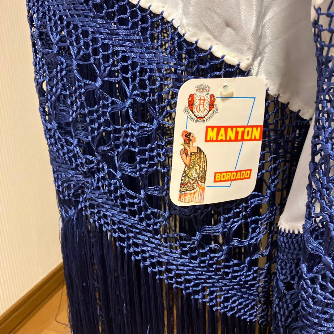 大判マントン白地に紺色の刺繍 MANTON BORDADO フリンジ付き刺繍