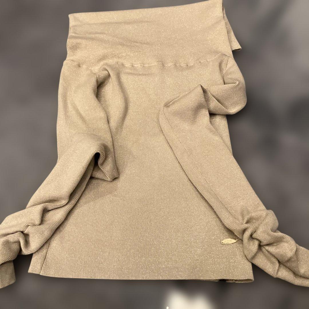 新品】polaura ボリュームオフショルダーラメニット beige タグ付き