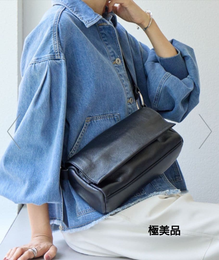 ビアズリー 黒 レザー ショルダーバッグ ボディバッグ BEARDSLEY（ビアズリー） ショルダーバッグ バッグ 「本革」ミニレザー