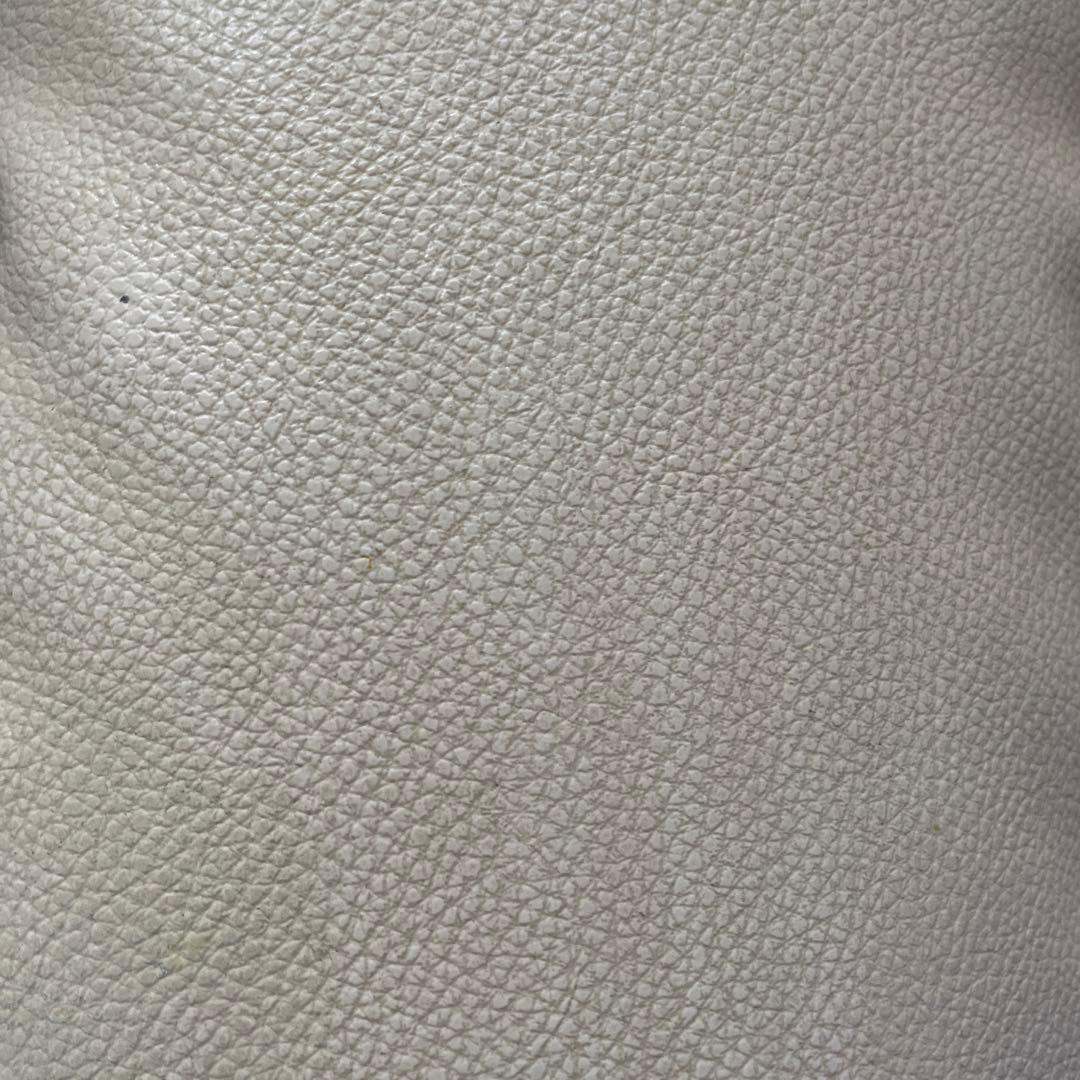 ✴️タイムセールお値下げ✴️2人掛けソファ オフホワイト - メルカリ