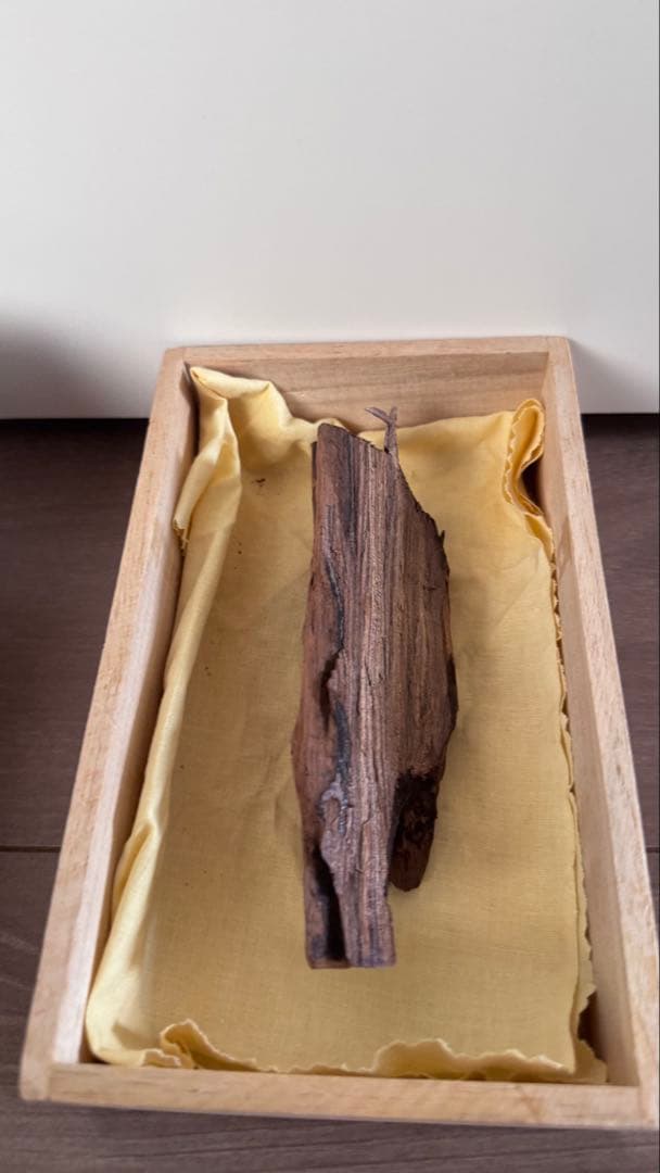 天然沈香《伽羅》伽羅認定印　96g 香木　沈香　茶道具　ベトナム産