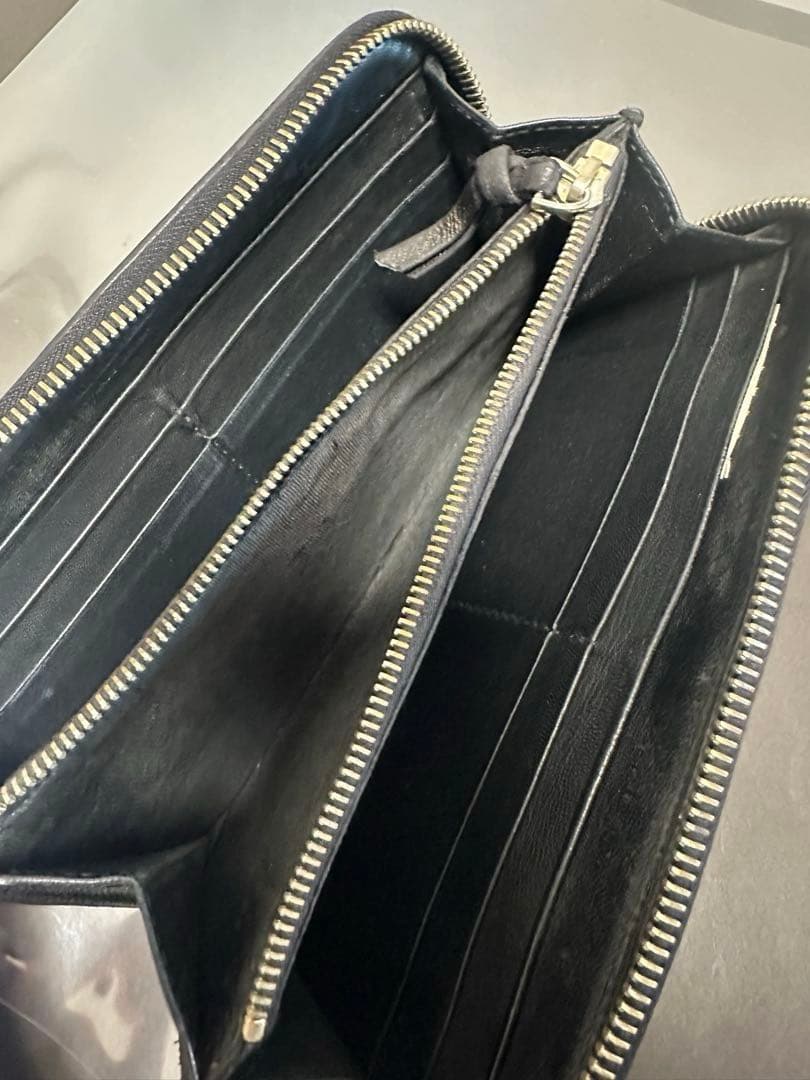 本体のみ】ボッテガヴェネタ ラウンドファスナー/ラム/黒/ゴールド