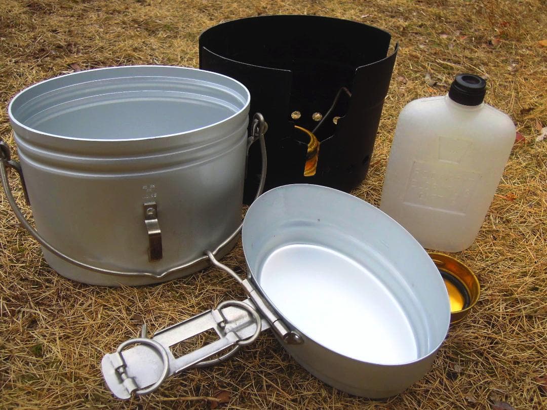 スウェーデン軍飯盒 メスキット NC66 無塗装アルミ 飯ごう - メルカリ