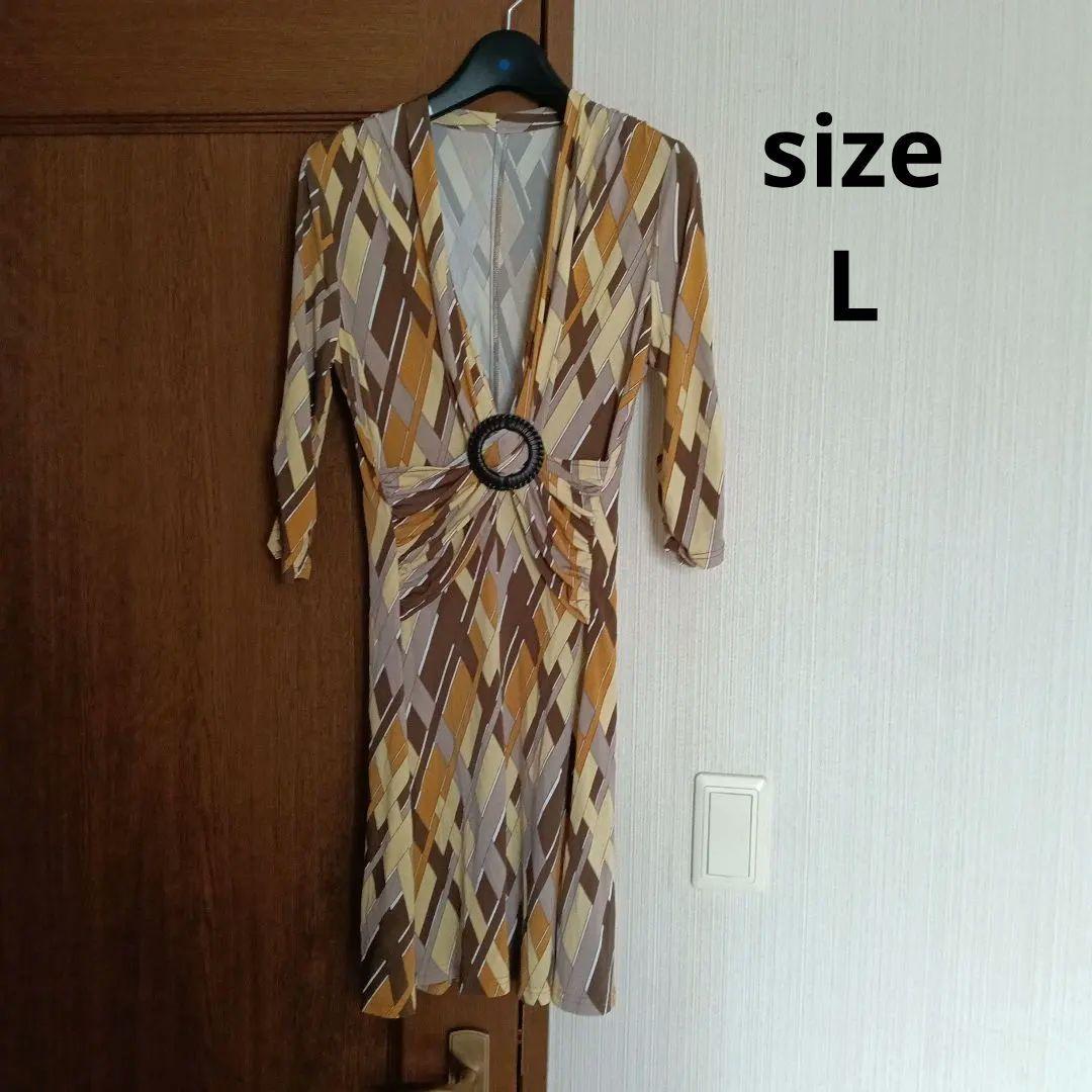 レディース 幾何学模様 七分袖ワンピース - メルカリ