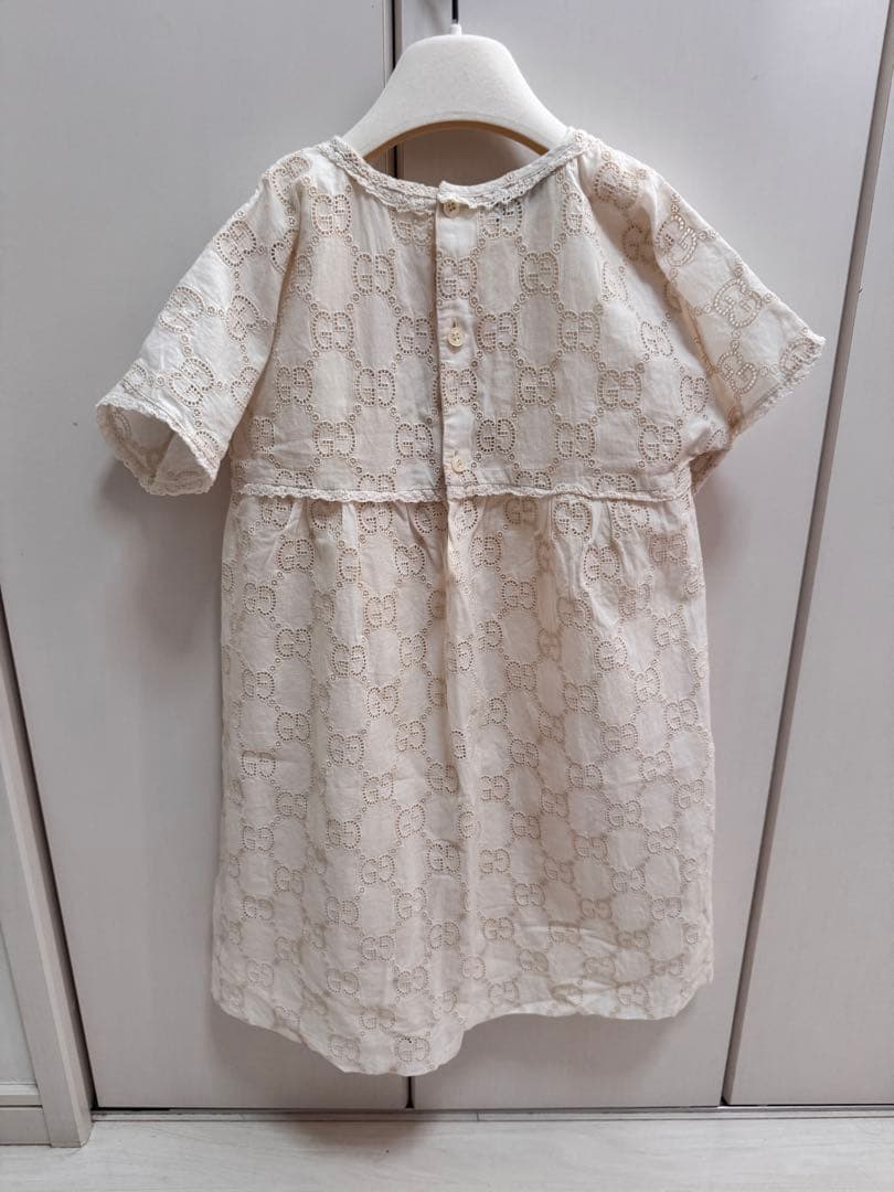 GUCCIグッチ キッズ 半袖ワンピース クリーム色 GGパターン - メルカリ