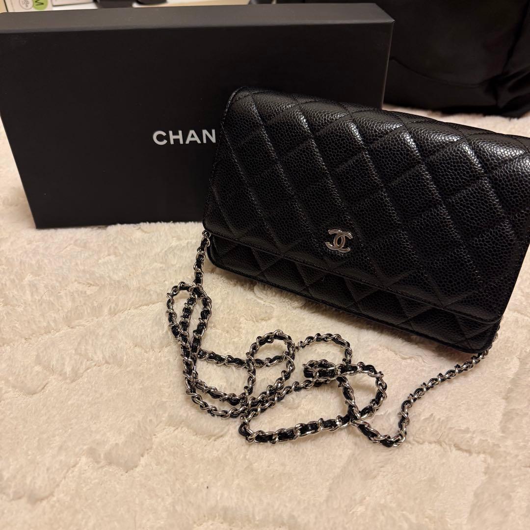 キャンセルでました！高品質CHANEL ショルダーバッグ (ノベルティ) 新品 シャネル ノベルティ CHANEL ショルダーバッグ スマホポーチ ミニ