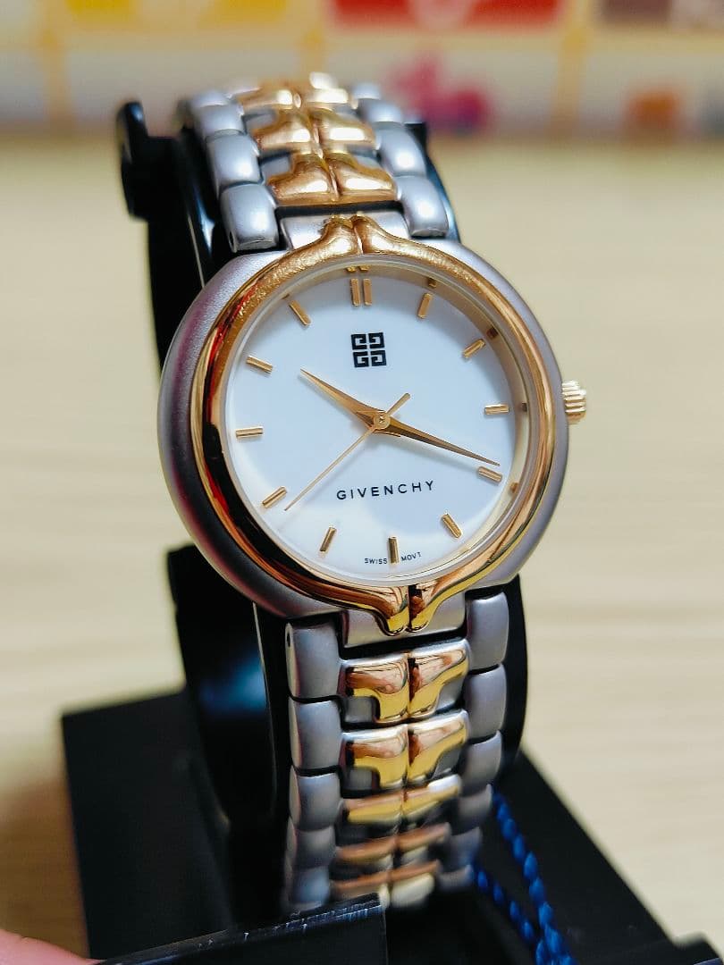 GIVENCHY SY.18.XV アナログ時計 - メルカリ