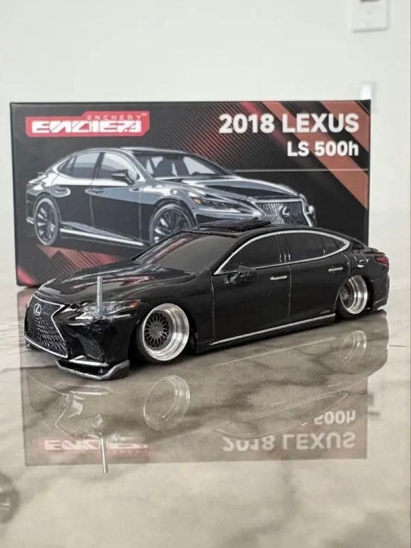 LEXUS LS500h ミニカー 1/64 1/64 Lexus LS500h Toy Car Miniature Model 1:64 ENCHERY Diecast
