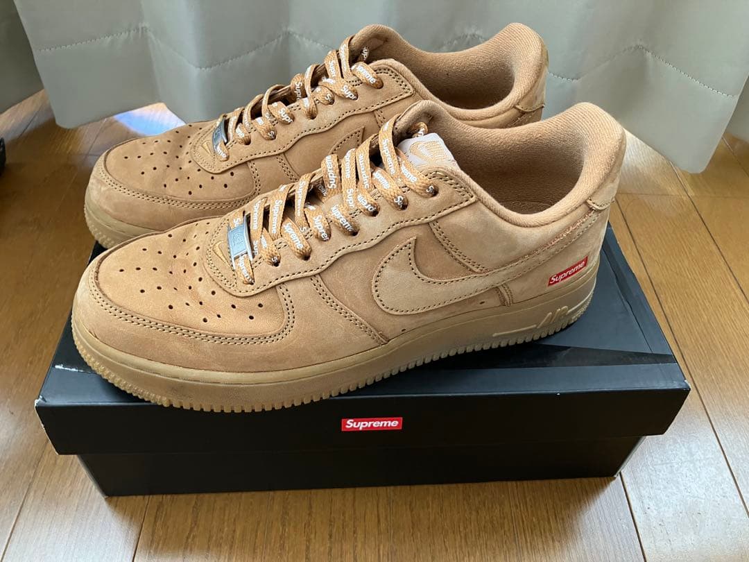【美品】Nike Air Force 1 Supreme スウェード　26cm Supreme x Nike Air Force 1 Low Wheat Size 11.5 - Brand New In Box