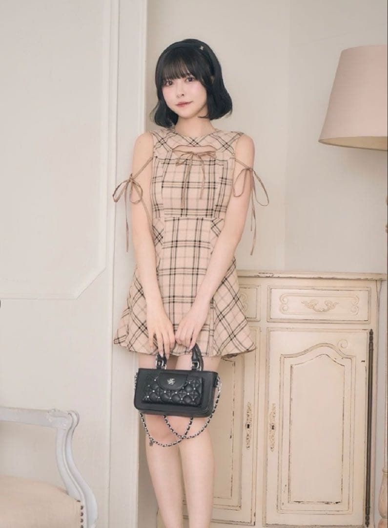 ミシェルマカロン フロントオープンチェックミニワンピース BEG フロントオープンチェックミニワンピ - メルカリ