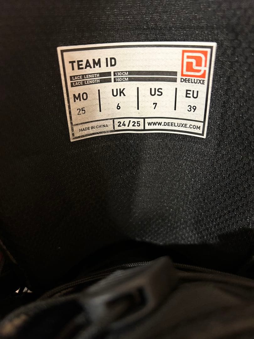 24-25 DEELUXE【TEAM ID】BLACK 25.0cm