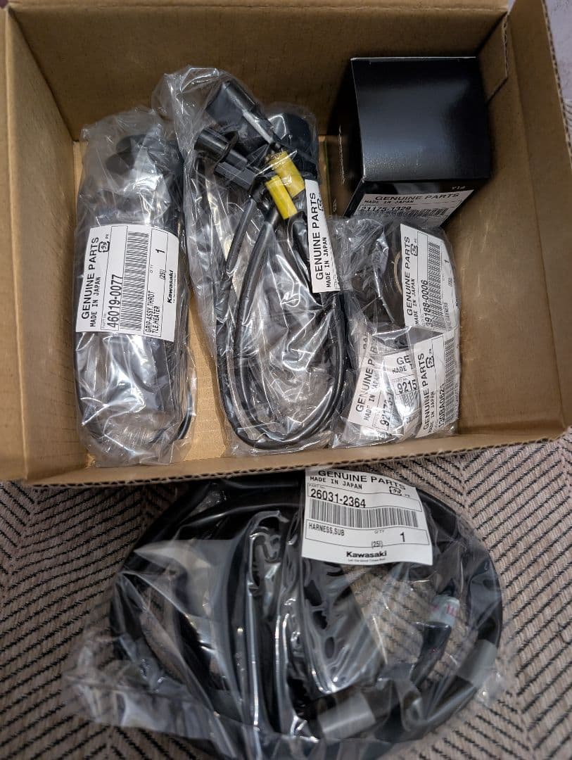 Kawasaki 純正 Z900RSグリップヒーター 99994-1335 カワサキ（Kawasaki） Kawasaki Z900RS /Z900RS CAFE グリップヒーター