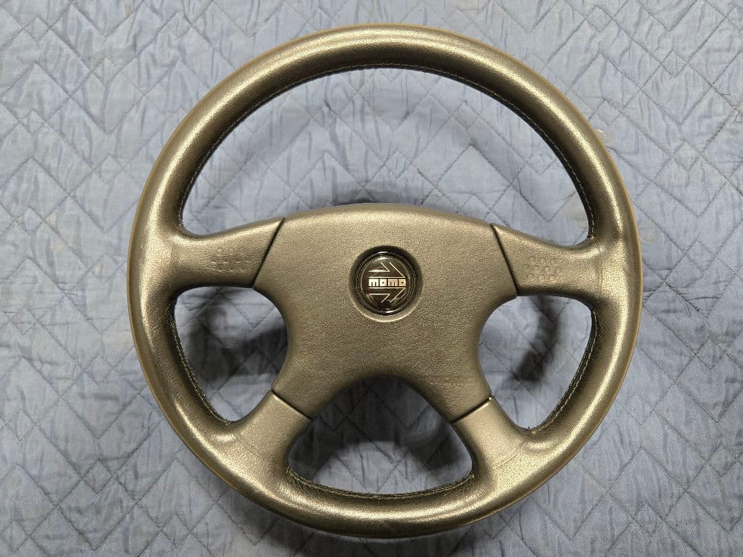 momo ギブリ4 36Φ