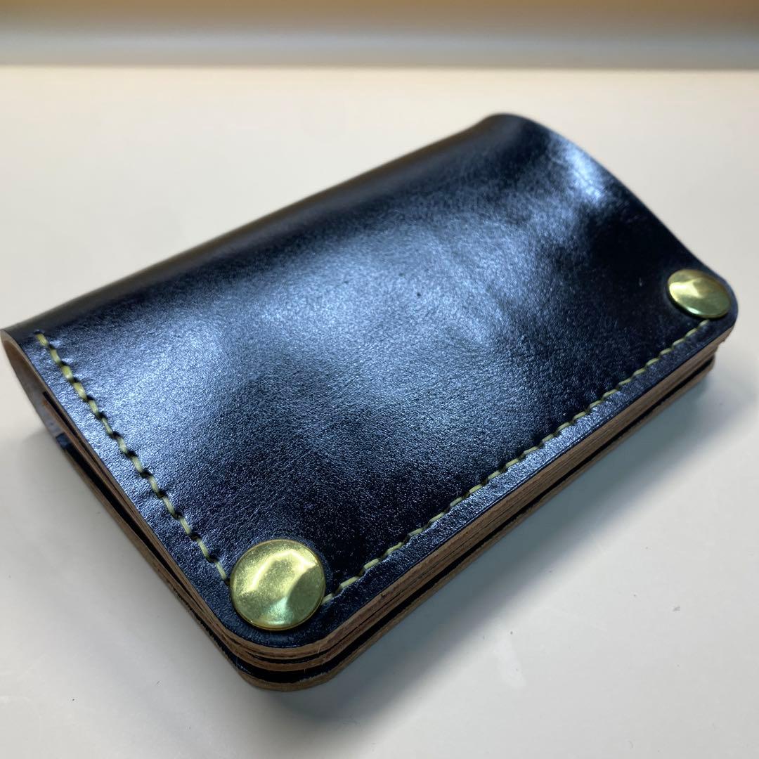 無骨 艶 マチ お札折らずに収納できる手染めミドルトラッカー