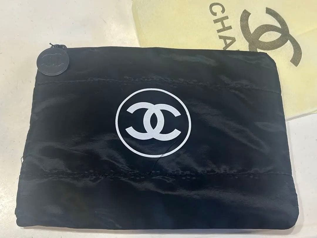 非売品】CHANEL シャネル ノベルティ ブラック ナイロンポーチ - メルカリ