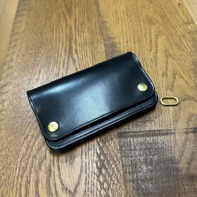 ミドルトラッカーウォレット 栃木レザーブラック 真鍮 トラッカー