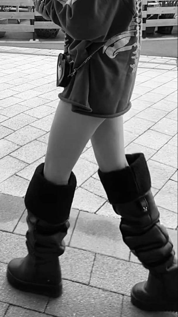 YELLO JACOB LOOSE FIT LONG BOOTS - メルカリ