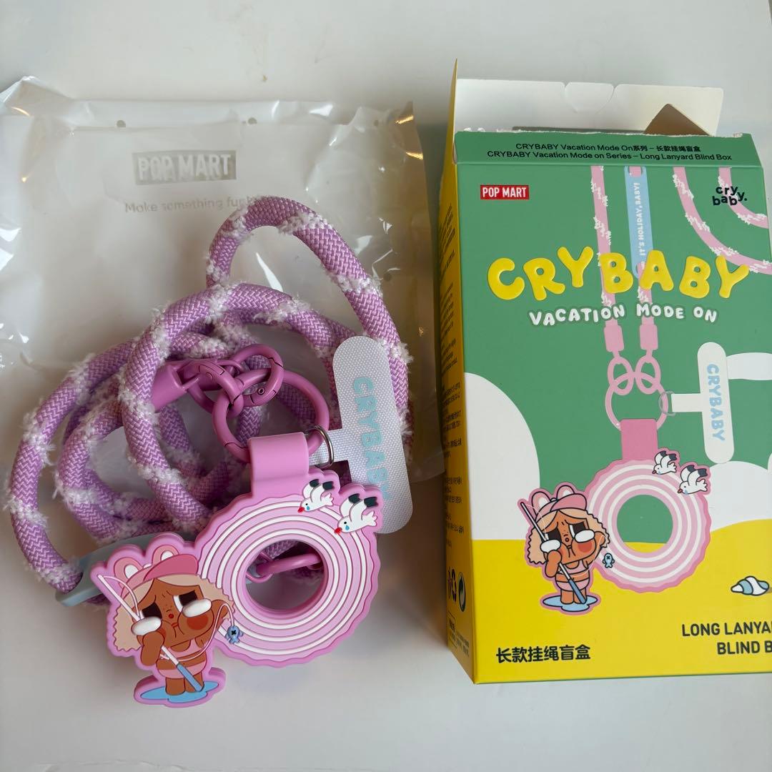 CRYBABY Vacation Mode On ストラップ - メルカリ