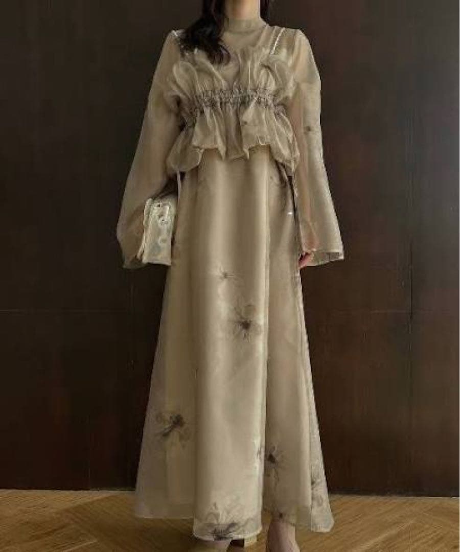 willfully オケージョンドレス　ワンピース　ベージュ WILLFULLY(ウィルフリー)のレンタルドレス・ワンピース (人気