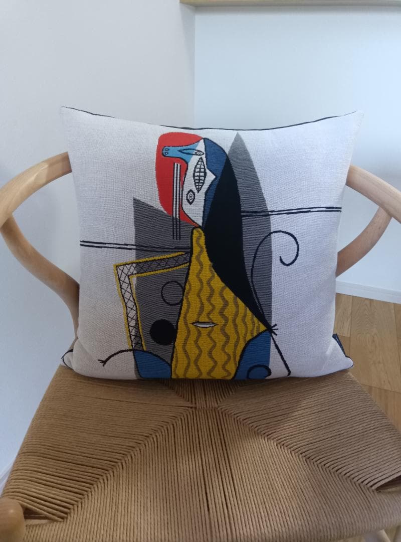 JULES PANSU　ピカソ　クッション　コンランショップ JULES PANSU（ジュール・パンス）パブロ ピカソ ピカソ ラ レーヴ 45