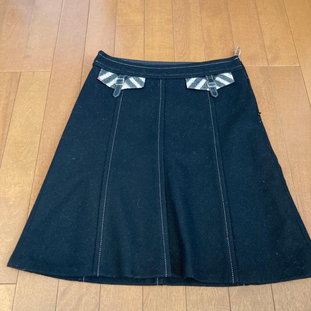 BURBERRY BLUE LABEL ブラックフレアスカート 36 - メルカリ