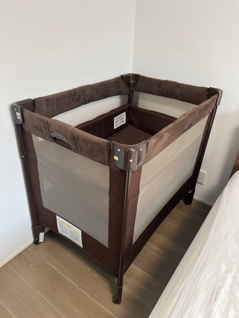 アップリカ ココネル エアープラス ブラウン 収納袋付 Aprica - アップリカ ココネルエアー ココア BR 収納袋付 66047の通販