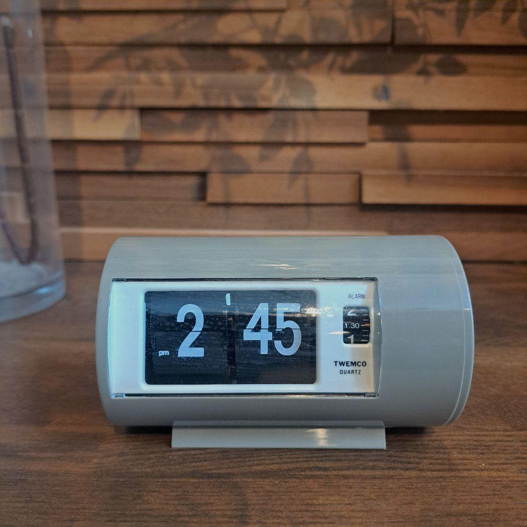 メルカリ最安値！TWEMCO トゥエンコ パタパタ時計 AP-28 GREY - メルカリ