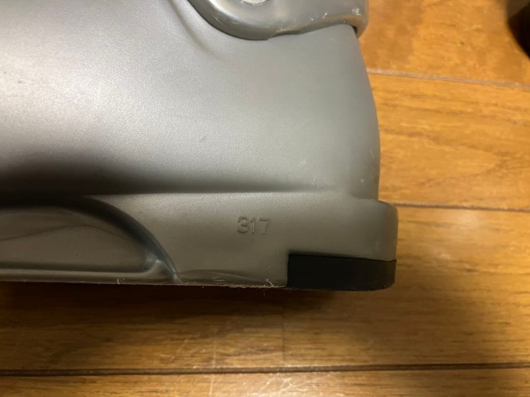 KASTLE ケスレー スキーブーツ 27〜27.5cm　足幅広め　軽量モデル