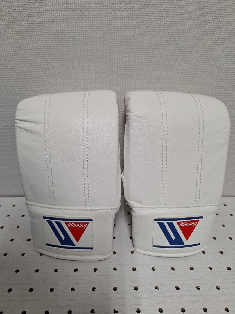 【美品・試着のみ】　Winningパンチンググローブ　SB-2000 Winning Boxing Punching Gloves Red Rubber band type SB-2000 from