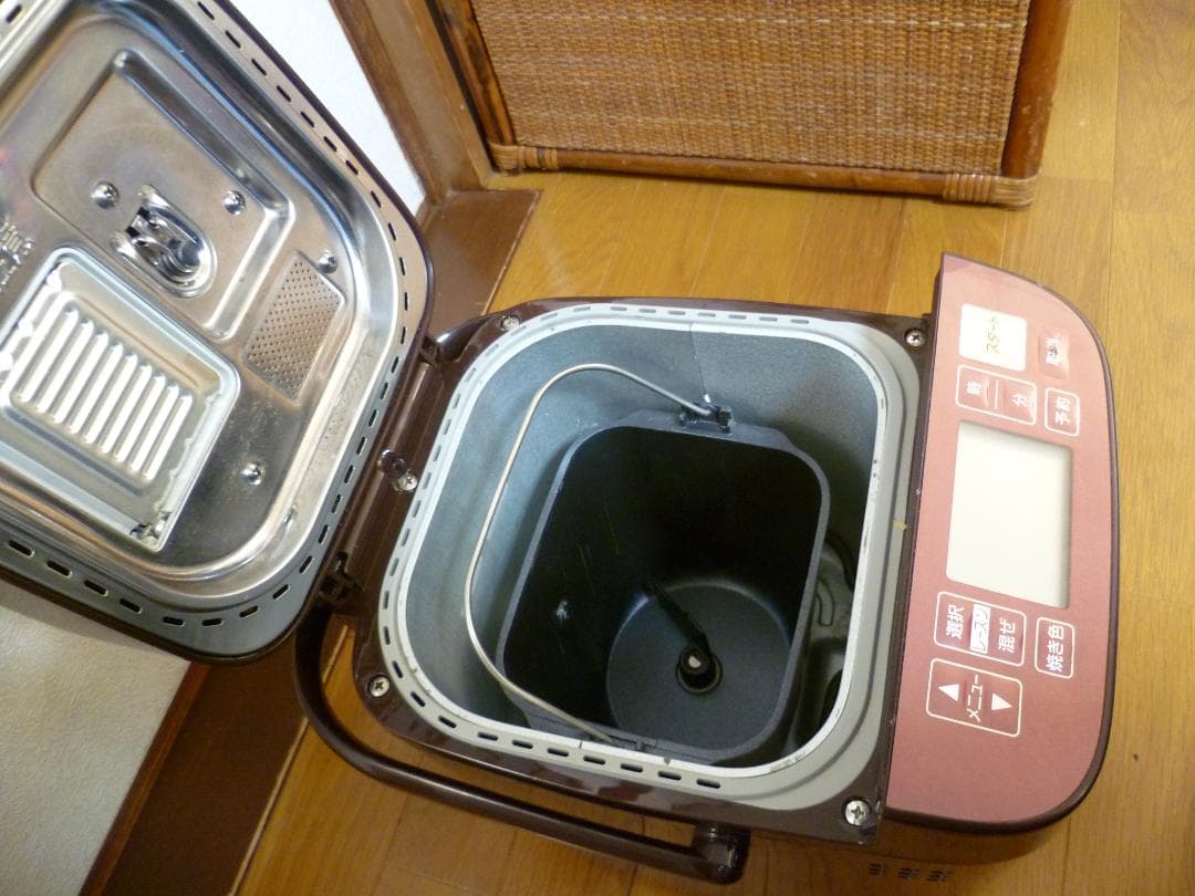 象印 自動ホームベーカリー BB-HE10-WA 取扱説明書付 象印